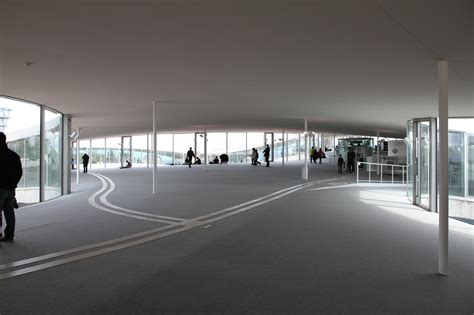 rolex learning center sanaa.